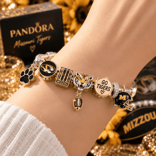 MSTG Gold Charm Bracelet Set TTN